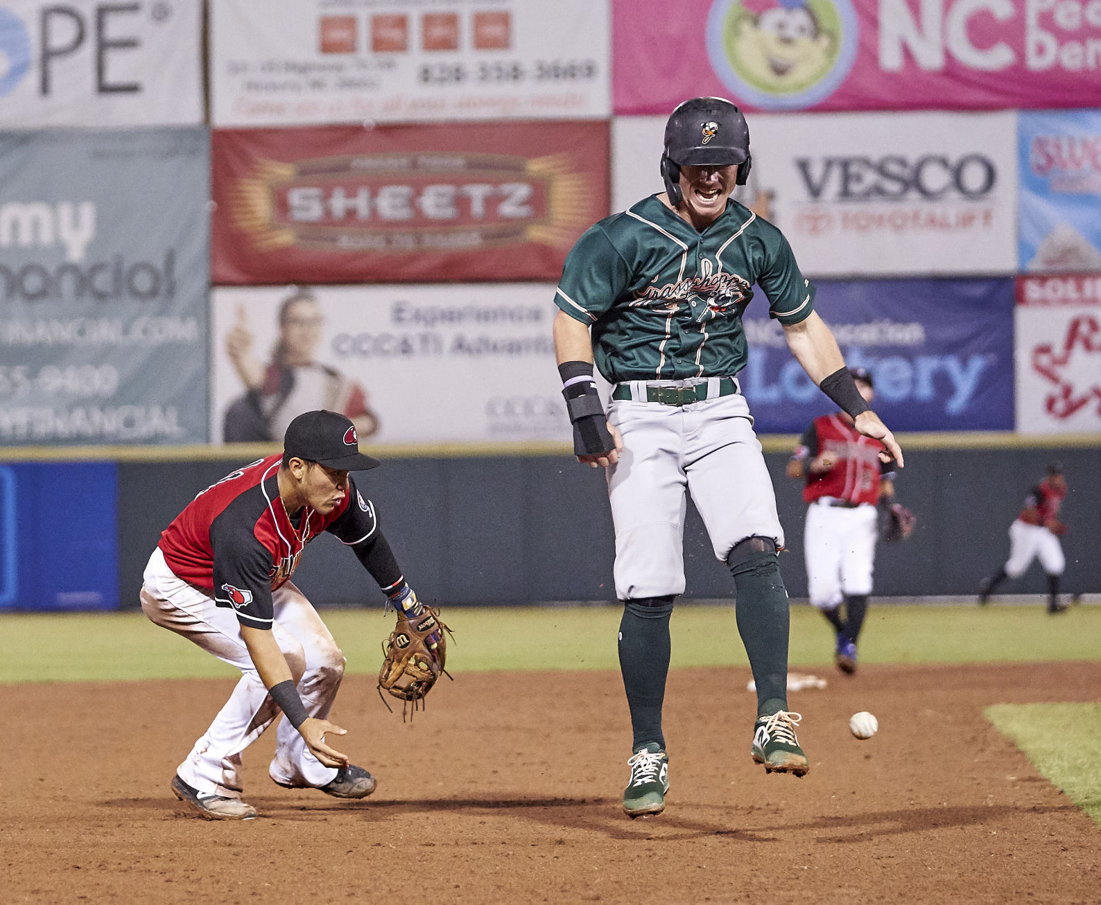 CRAWDADS 0526 11.jpg